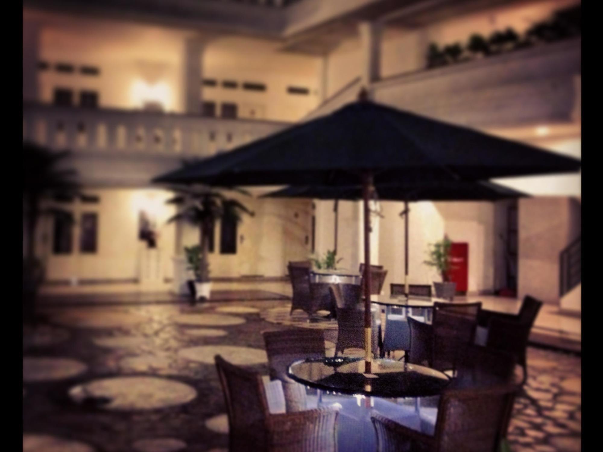Ramayana Hotel Makassar Exterior foto
